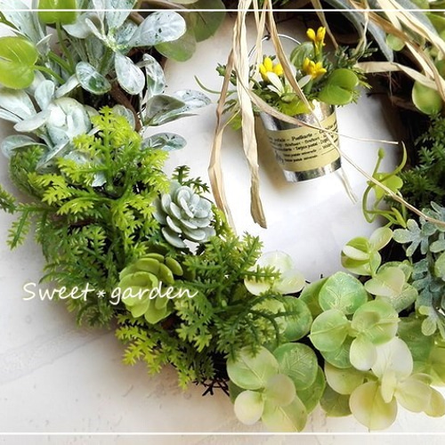 フラワーポットのグリーンリース＊玄関ドアなど外にも飾れるアーティ