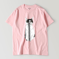 パステルカラー　Tシャツ　ユニセックス　みーこ　おすわり　Tシャツ　猫　白黒猫　ねこ　保護ねこ　 1枚目の画像