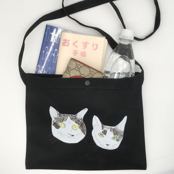 黑白貓貓sacoche斜跨包布袋黑色米色單肩包保護貓pochette門診 第2張的照片