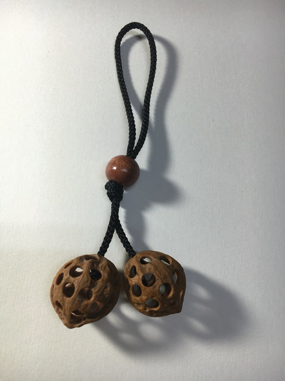 送料無料） 胡桃の透かし彫り その他アクセサリー ケルン光 通販