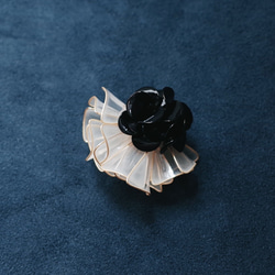 （絶版）Lotus Leaf Series-Grand Princess Flower Collar / Black and W 4枚目の画像