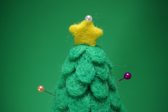 羊毛　クリスマスツリー　針山ツリー 2枚目の画像