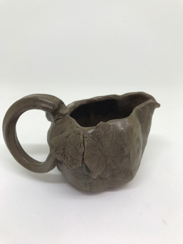 手作陶藝品--茶海---主要可當泡茶時，倒入茶湯專用的杯子! 第1張的照片