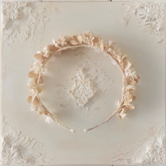 ドール用染め花の花冠（M・アンティークホワイト） 2枚目の画像