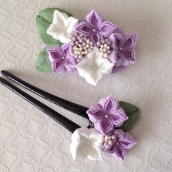 〈つまみ細工〉紫陽花のかんざし(三輪・藤色と白) 3枚目の画像