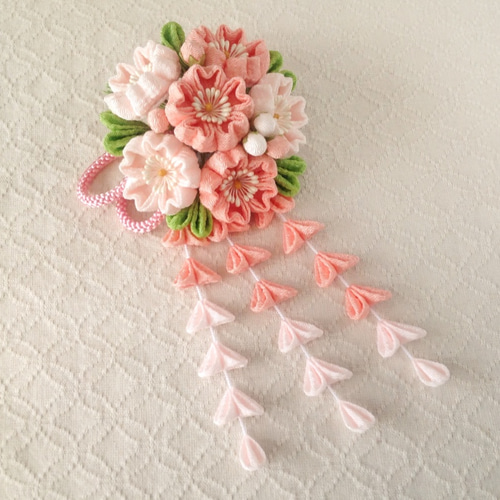 ＊新作 つまみ細工　髪飾り　キラキラ　サーモンピンクベージュ　12点セット Amazon.co.jp: 【NODOKA 】ピンクベージュ【綾】つまみ細工髪