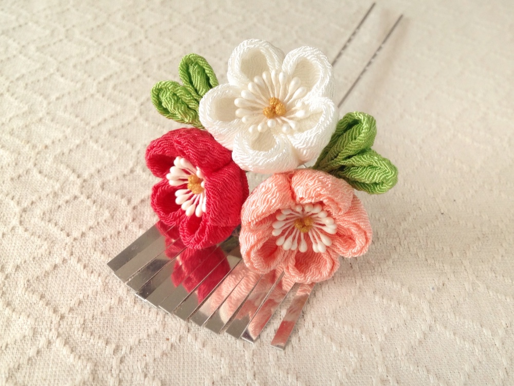 しろちゃんさま専用　三日月型かんざし〈Bouquet・浅縹flower・盛り〉 しろちゃんさま専用 三日月型かんざし〈Bouquet・浅縹flower