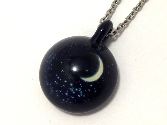 Crescent Pendant 2枚目の画像