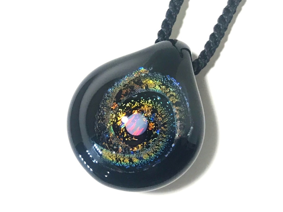 Opal Vortex Pendant 1枚目の画像