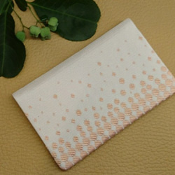 絹織物西陣織名刺・カード入れ 白地にピンク水玉　中地ピンク 3枚目の画像