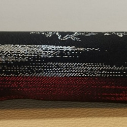 撥水加工済み 絹織物西陣織ポーチ 鳥獣戯画  銀糸 裏 赤 8枚目の画像