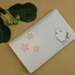 絹織物西陣織　名刺・カード入れ　まゆまろ　桜　白地　中地紫 3枚目の画像
