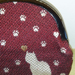 絹織物西陣織　2.6寸　ネコ一匹ハート金　表赤　裏赤 1枚目の画像