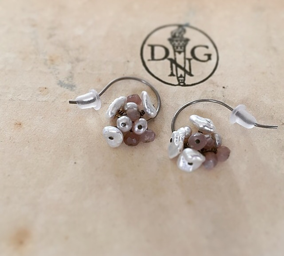 brownmoonstone＊pearl＊pierce 1枚目の画像