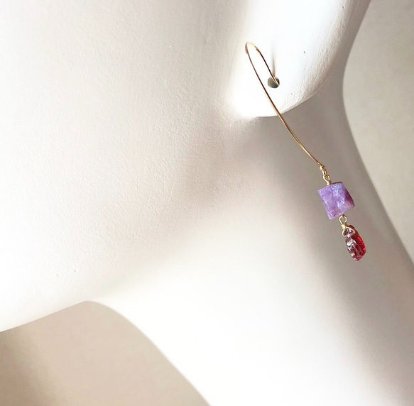 Charoite*rhodorite garnet*pierce 3枚目の画像