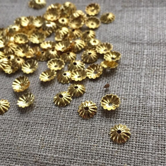 150025：80コ ゴールド ビーズキャップパーツ 菊座 花座 座金 ビーズ