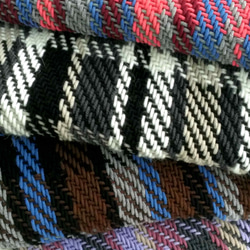 ナンシーコ手織り〜冬のロマンス、綾織チェック柄のスカーフ、ショール-A302 5枚目の画像