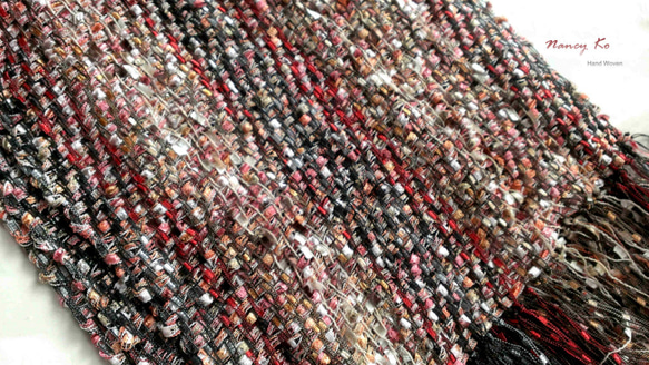 Nancy Ko手工梭織~長寬版寶石光紗巾,紅粉色系-A278 第3張的照片