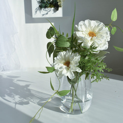 ウェディング に 人気 ナチュラル ｢ 白い花 グリーン ｣ マジカルウォーター お花 ギフト インテリア 1枚目の画像