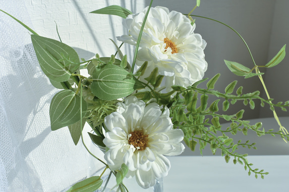 ウェディング に 人気 ナチュラル ｢ 白い花 グリーン ｣ マジカルウォーター お花 ギフト インテリア 4枚目の画像