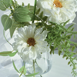 ウェディング に 人気 ナチュラル ｢ 白い花 グリーン ｣ マジカルウォーター お花 ギフト インテリア 5枚目の画像