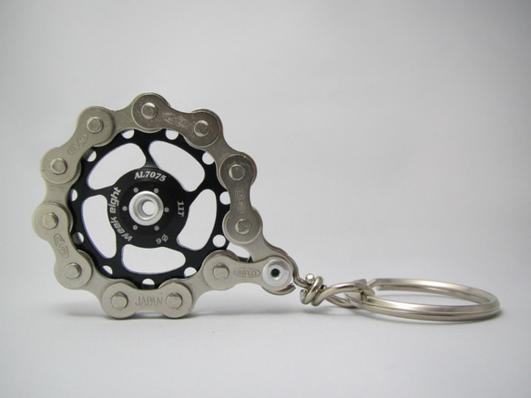 bike (bicycle) chain key chain with pulley black 第6張的照片