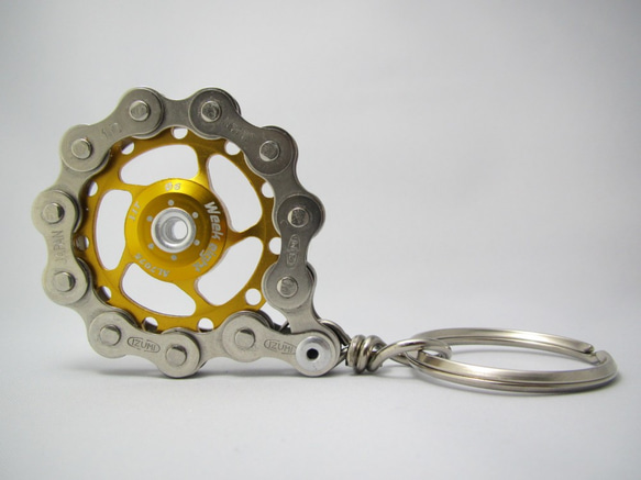 bike (bicycle) chain key chain with pulley gold 第6張的照片