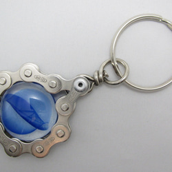 Bicycle Chain Key chain with Flat Grass Marble blue 第1張的照片