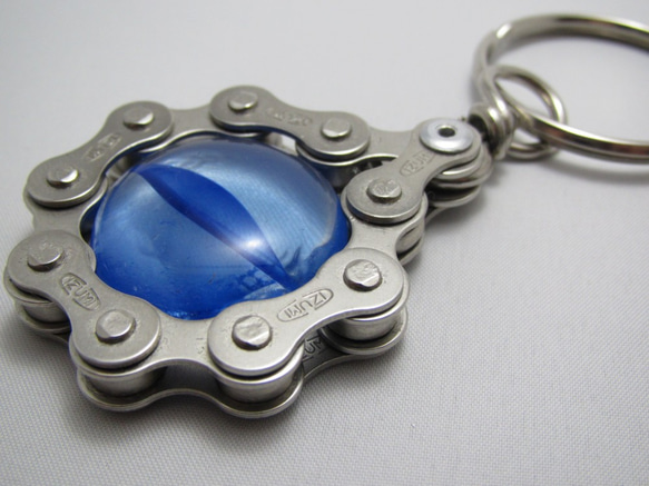 Bicycle Chain Key chain with Flat Grass Marble blue 第6張的照片