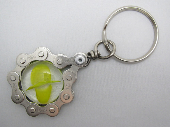 Bicycle Chain Key chain with Flat Grass Marble yellow 第1張的照片