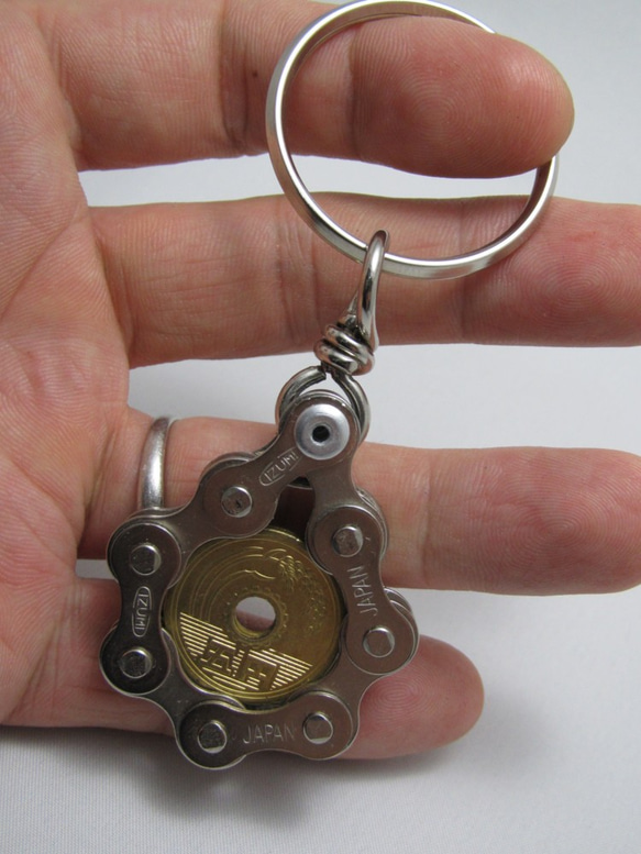 Bicycle Chain Key chain with Japanese Coin 5 yen 第8張的照片