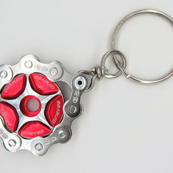 Bike Chain Key Chain with Colored Top Cap red 第1張的照片