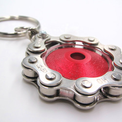 Bike Chain Key Chain with Colored Top Cap red 第6張的照片