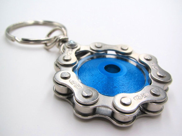 Bike Chain Key Chain with Colored Top Cap blue 第6張的照片