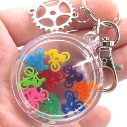 9 multi color bicycle in acrylic keychain 第5張的照片