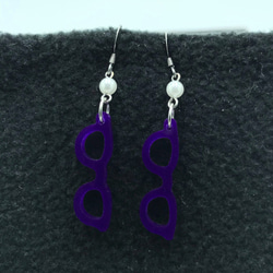 Glasses ear ring purple with acrylic pearl 第1張的照片