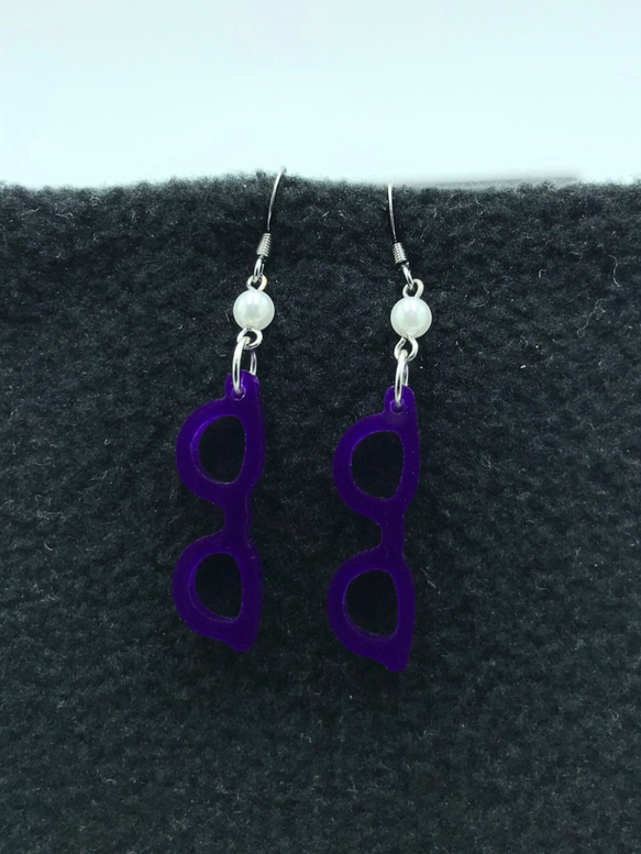 Glasses ear ring purple with acrylic pearl 第1張的照片