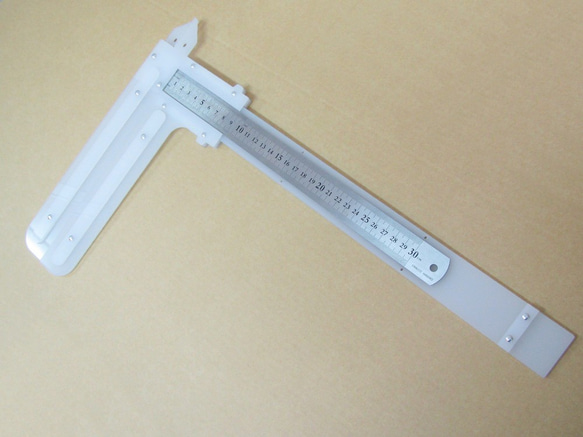 Simple type Long Jaw Vernier Caliper 第2張的照片