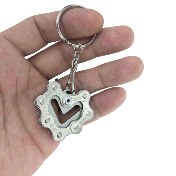 Bike Bicycle Chain Heart-Shape Keychain 第2張的照片