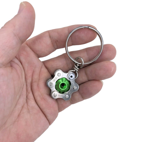 Green Bike Bicycle Chain Hexagon-Shape Keychain 第3張的照片