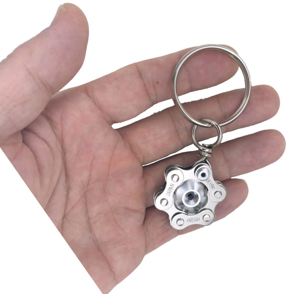 Silver Bike Bicycle Chain Hexagon-Shape Keychain 第3張的照片