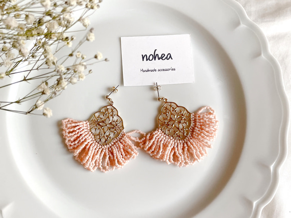 透かしパーツとビーズフリンジのピアス/イヤリング 【no.298