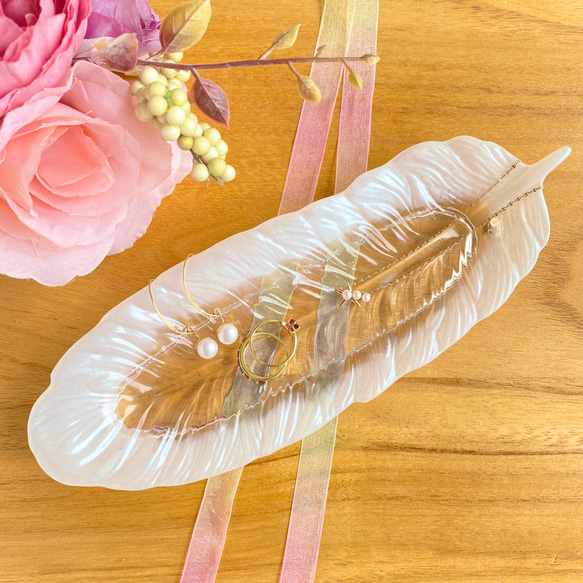 幸せの天使の羽☆プレート クリア&ホワイト 新色 お皿 飾り 白 その他