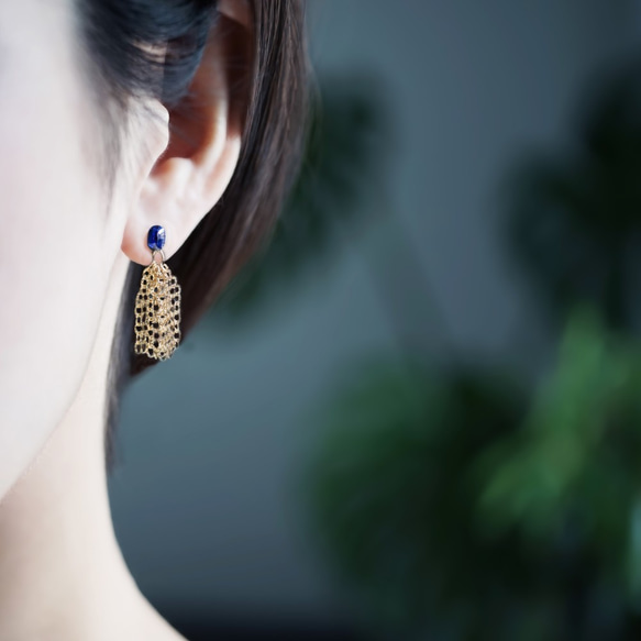 Titan Pierced earring with Kyanite 第6張的照片