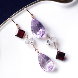 14KGF Pierced earring with Garnet, Amethyst, Herkimer quartz 第6張的照片