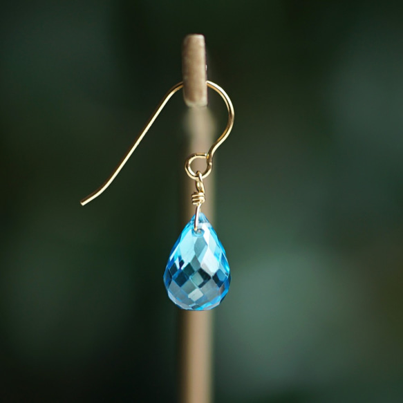 14KGF Pierced earring with Swiss Blue Topaz 第9張的照片