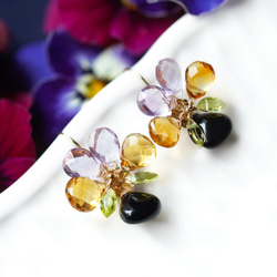 由 14KGF 黃水晶和 3 種石英製成的 Viola 耳環 ~Viola 第7張的照片