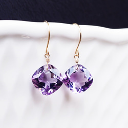 K18 Pierced earring with Amethyst 第1張的照片