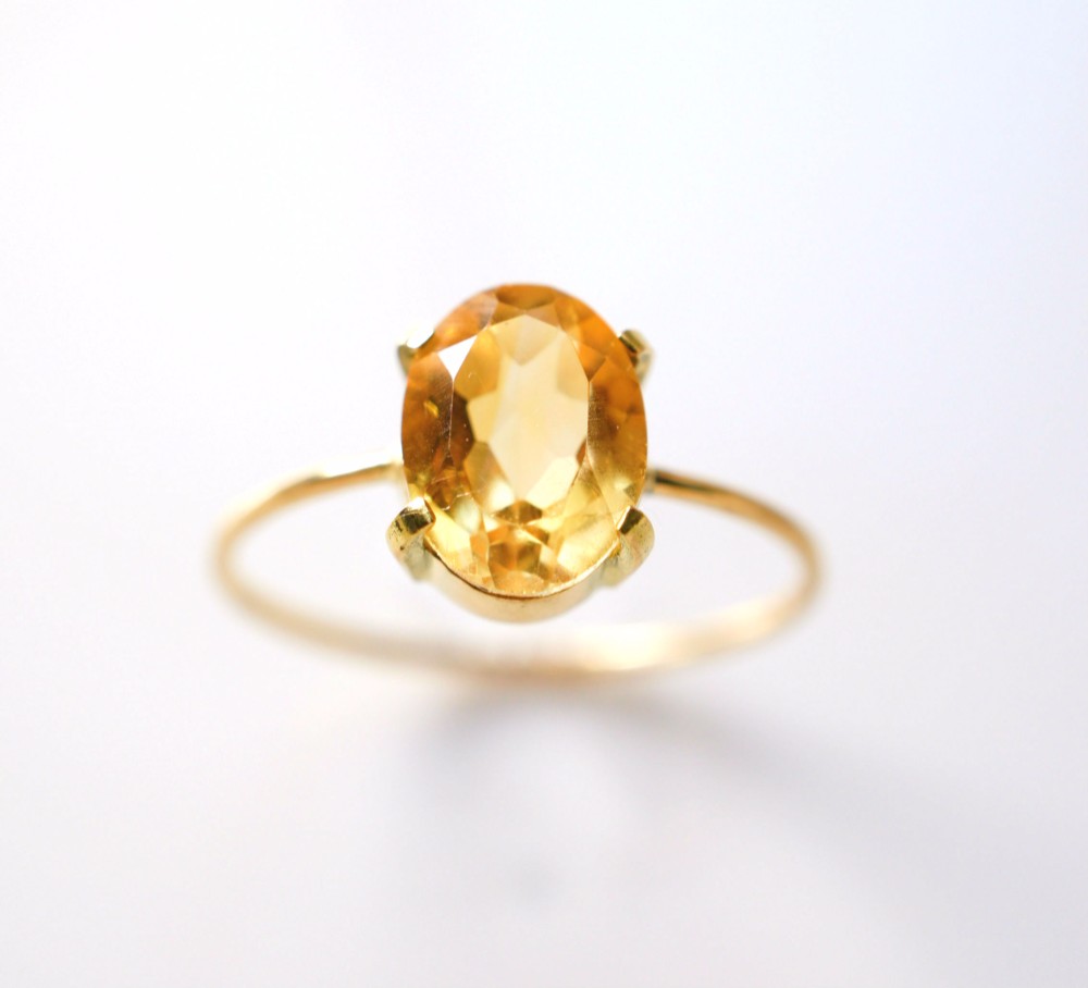 K18シトリンのオーバルカット爪留めリング　～Polly