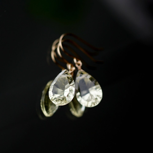 K18 Pierced earring with lemon quartz. 第2張的照片